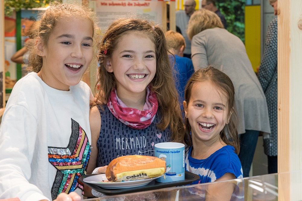 Titelbild: "Schmeckt's?"