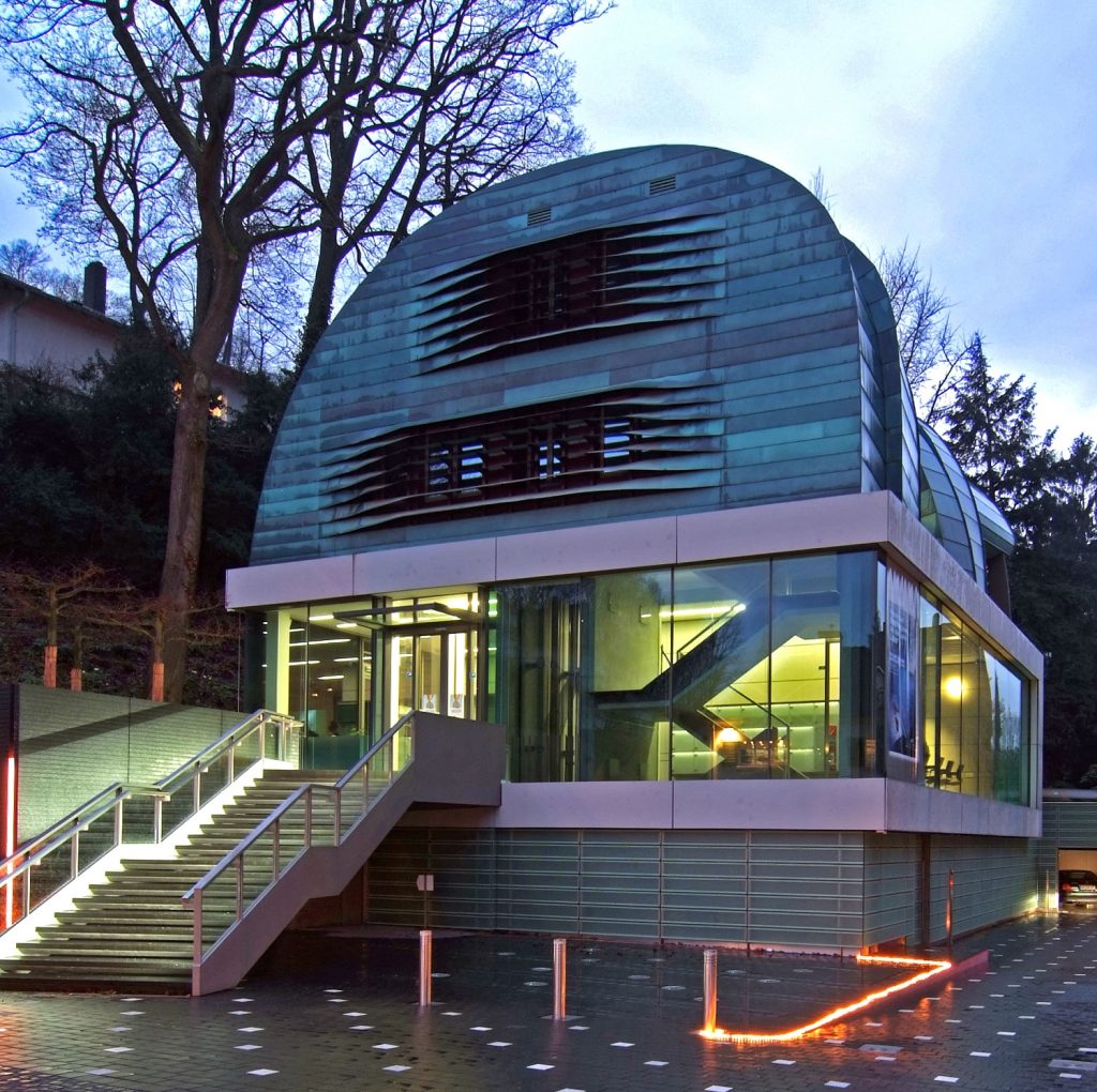 Museum am Ginkgo, Gebäude für Sonderausstellungen, Nachtaufnahme